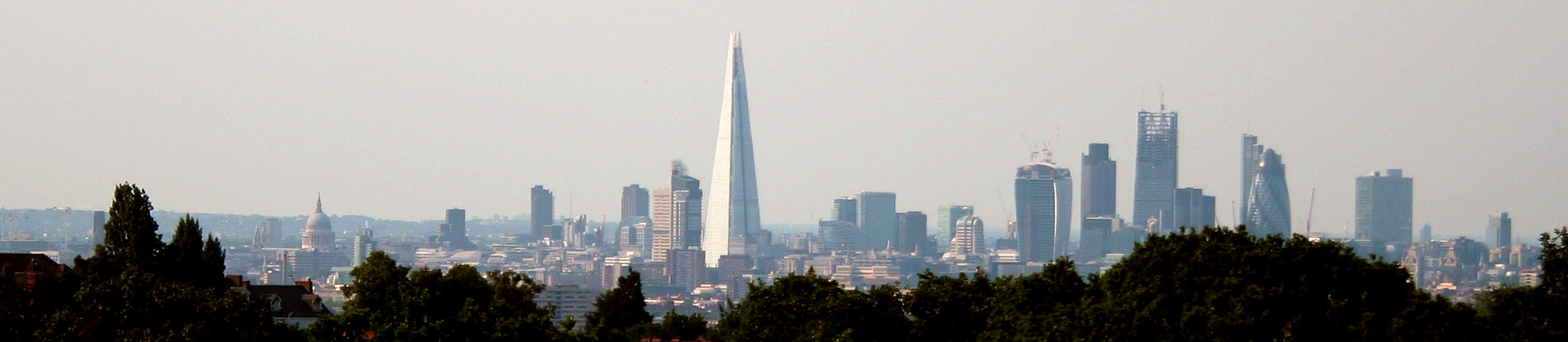 Die Londoner Skyline (Bild: Cmglee)