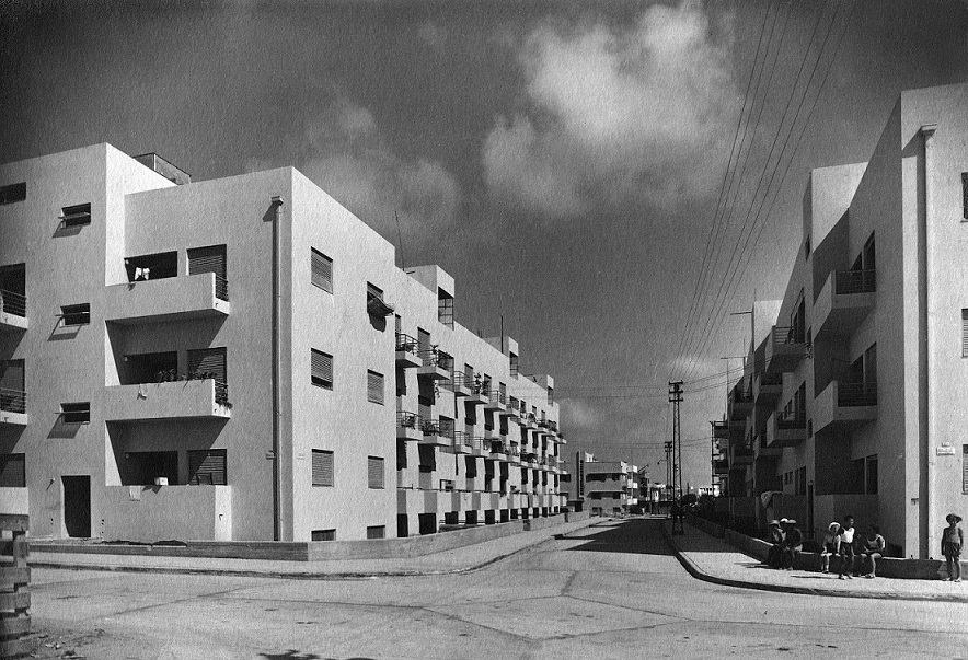 Tel Aviv, Cooperative Housing, Frishman Street, 1934-36 (Bild: Archiv Arieh Sharon)Tel Aviv, Cooperative Housing, Frishman Street, 1934-36 (Bild: Archiv Arieh Sharon)