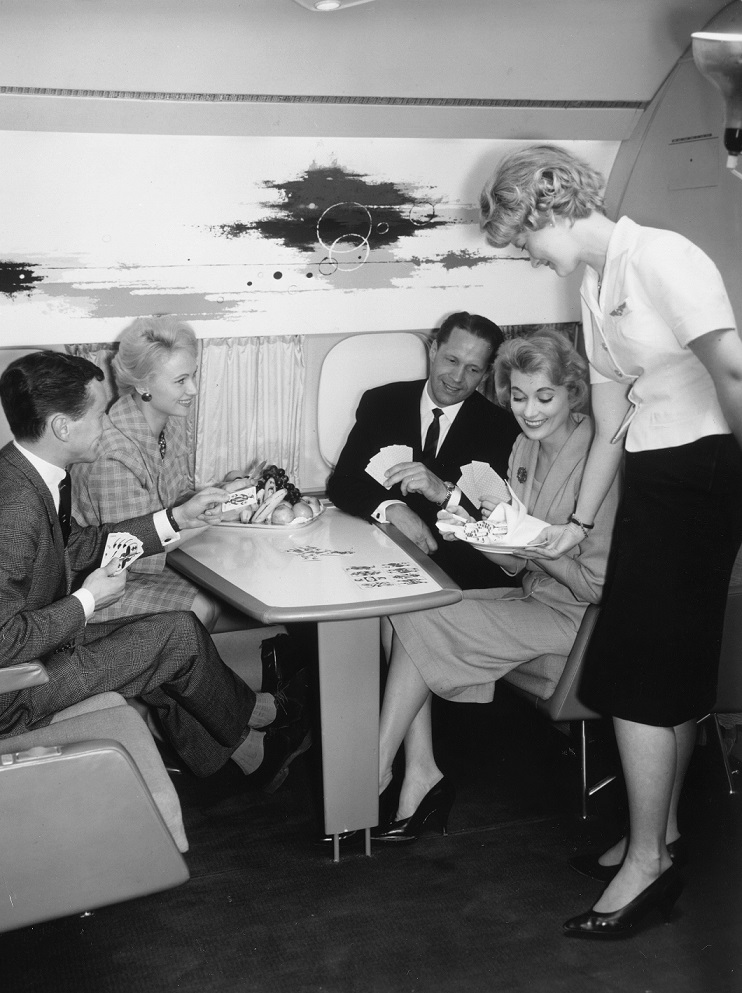 Doch der Klassenfeind zog nach: American Airlines überzeugte 1966 mit Bordrestaurant … (Bild: PD)