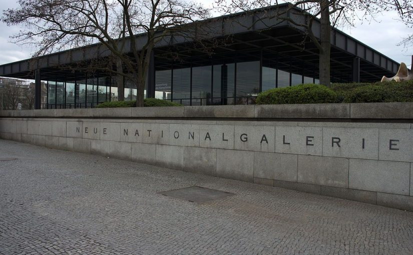 Berlin, neue Nationalgalerie (Bild: DrKssn, CC BY-SA 3.0)