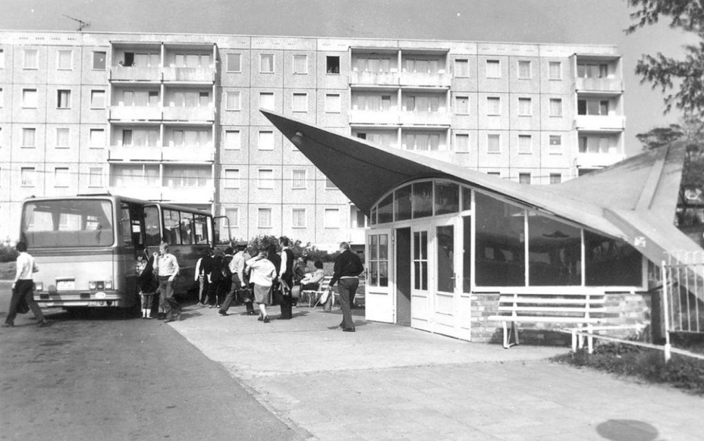 Binz, Buswartehalle (Bild: Müther-Archiv)