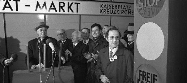 Bonn, Eröffnung der U-Bahn, 1975 (Bundesarchiv, B 14 Bild F045199-0014 (Foto:Ulrich Wienke, CC BY-SA 3.0)