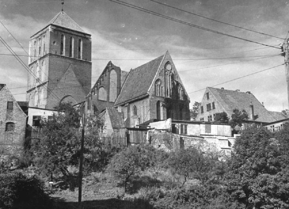 Rostock, Nikolaikirche, 1951 (Bild: Bundesarchiv, Bild 83-12516-0004, CC BY SA 3.0)