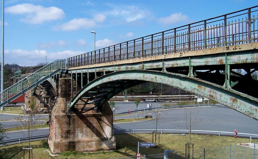 Frankfurt, Schwedlerbrücke 2008 (Bild: Urmelbeauftragter, CC BY-SA 3.0)