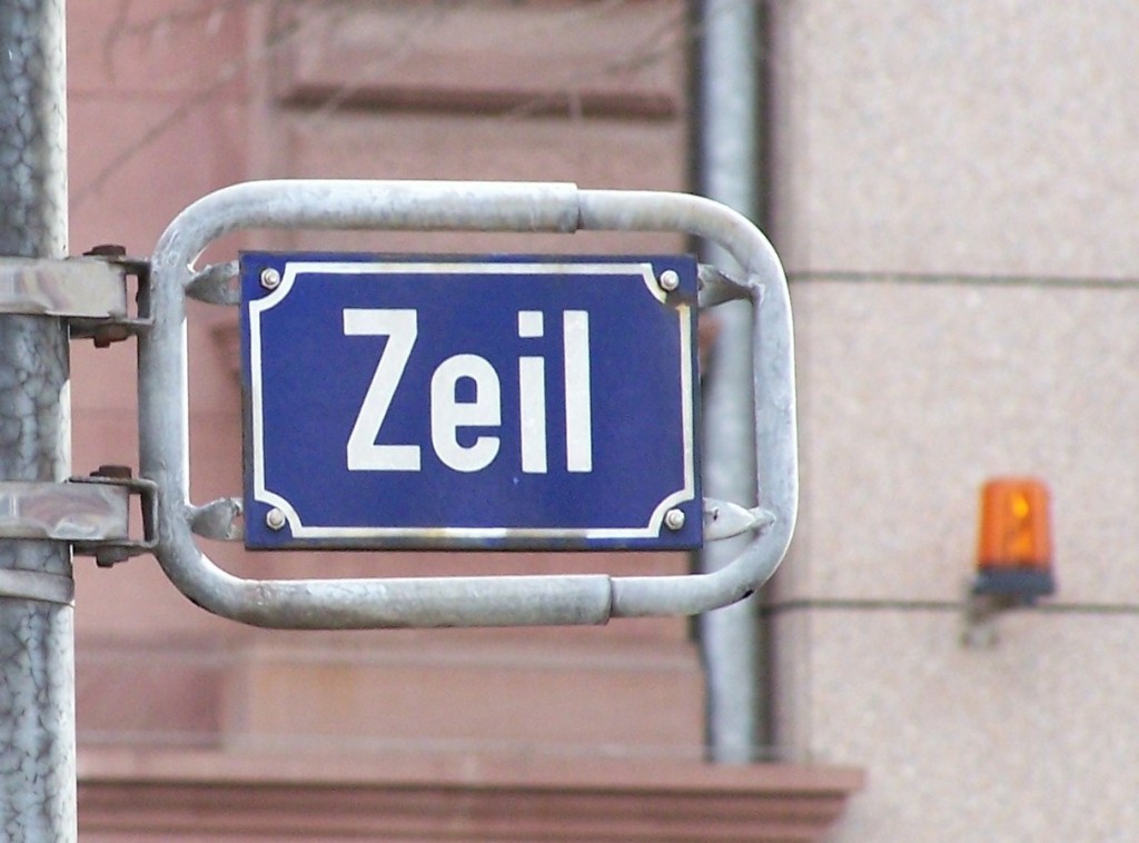 Straßenschild der Frankfurter Zeil (Bild: Melkom, GFDL oder CC BY-SA 3.0)