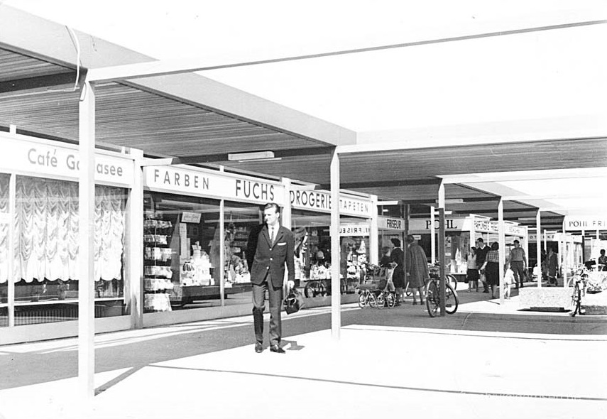 Garbsen, "Auf der Horst", Ladenzeile, Mitte 1960er Jahre (Foto: Rudolf Guthmann, Bild: Stadtarchiv Garbsen)