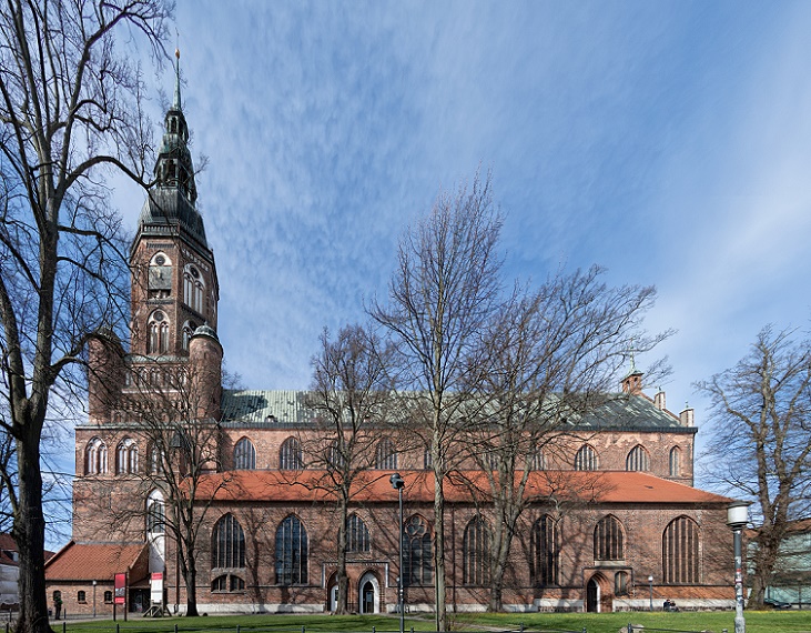 80 Meter lang, 30 Meter breit: das Kirchenschiff des Greifswalder Doms (Bild: Sven Segler, CC BY SA 4.0)
