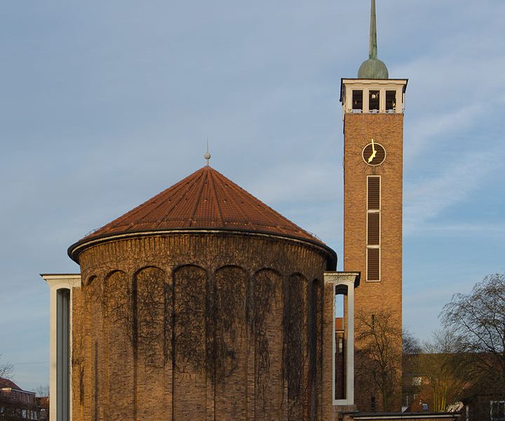 Hamburg-Dulsberg, Frohebotschaftkirche