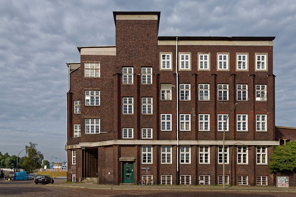 Hamburg, Kontorhaus am Brandshof (Bild: Dirtsc, CC BY-SA 4.0)