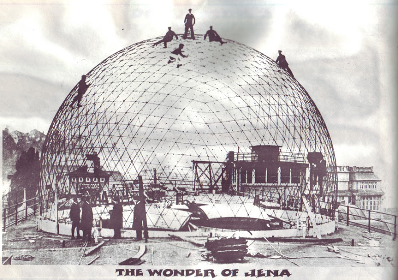 Jena, Zeiss-Planetarium, Aubau der Kuppel (Bild: historische Abbildung, Scan: EdieT, CC BY SA 4.0)