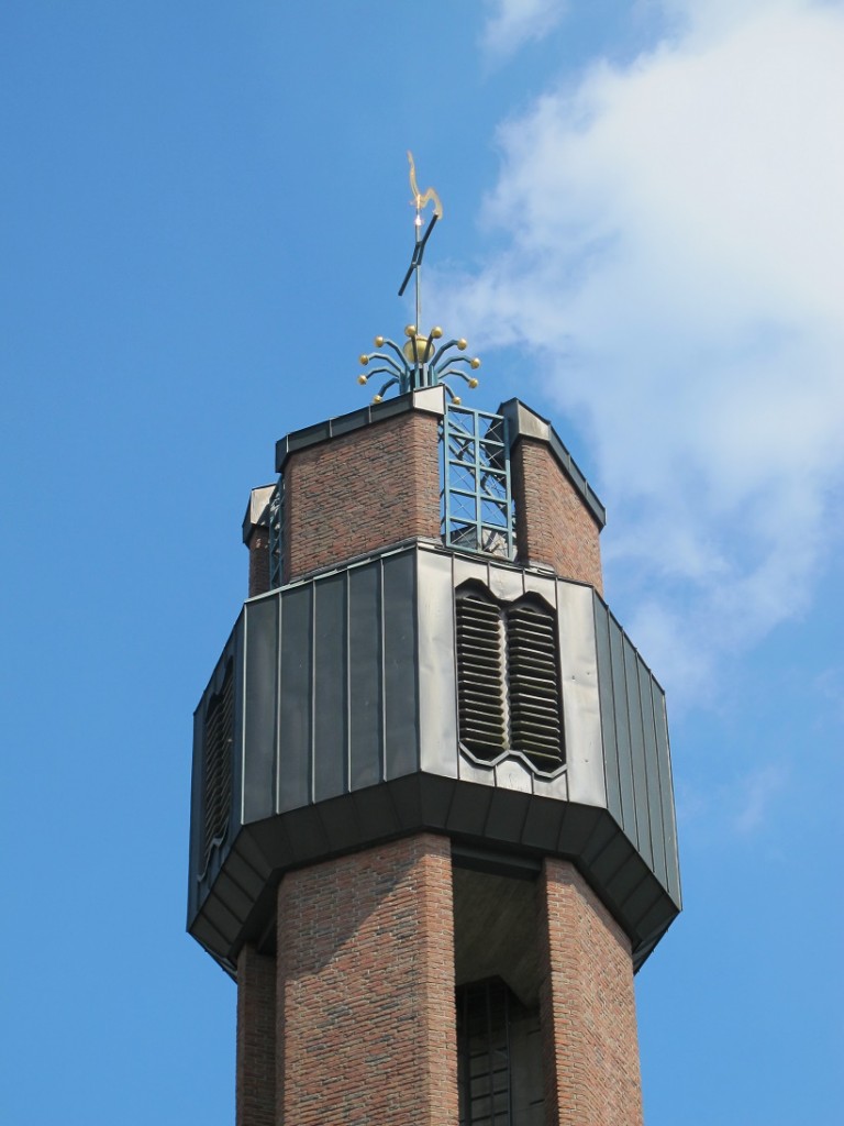 Langen, Albertus-Magnus-Kirche (Bild: K. Berkemann)