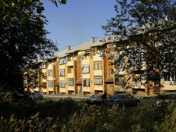 Magnitogorsk, May-Wohnzeile, ul. Čajkovskogo (Bild: Elke Pistorius)