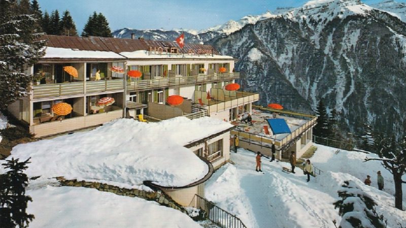 Braunwald im Glarus, Hotel Alpina, um 1974 (Bild: historische Postkarte)