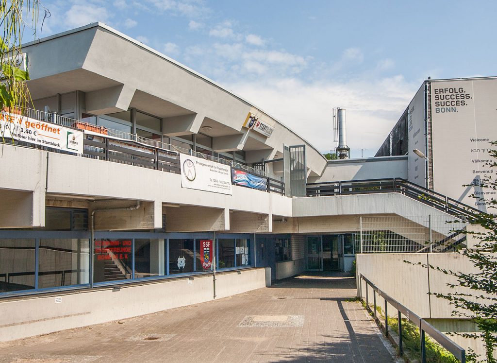 Sportpark Nord Bonn, Sportzentrum (Bild: Eckhard Henkel, CC BY SA 3.0)
