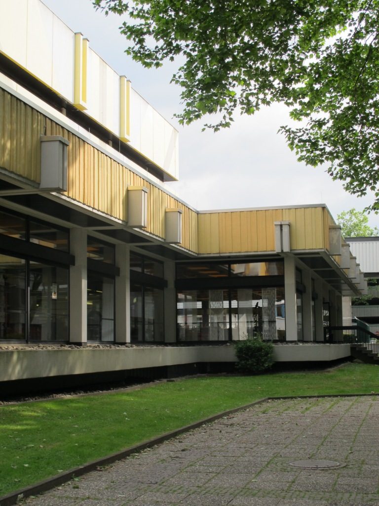 Wiesbaden, Kantinenbau (1977) im Behördenzentrum Schiersteiner Berg (Bild: Karin Berkemann)