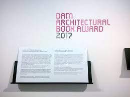 "Architekturen des Gebrauchs" auf der Shortlist des DAM Book Award 2017 (Bild: M Books Weimar)