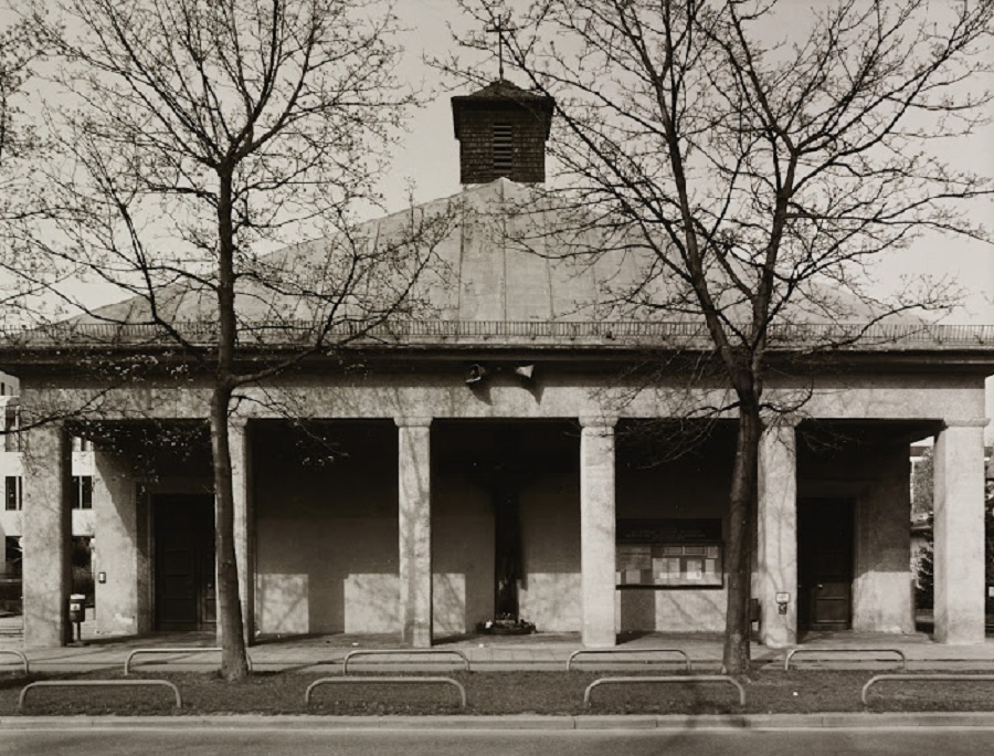 München-Schwabing, Allerseelen (Bild: Margrit Behrens, CC BY SA 4.0, 1990)