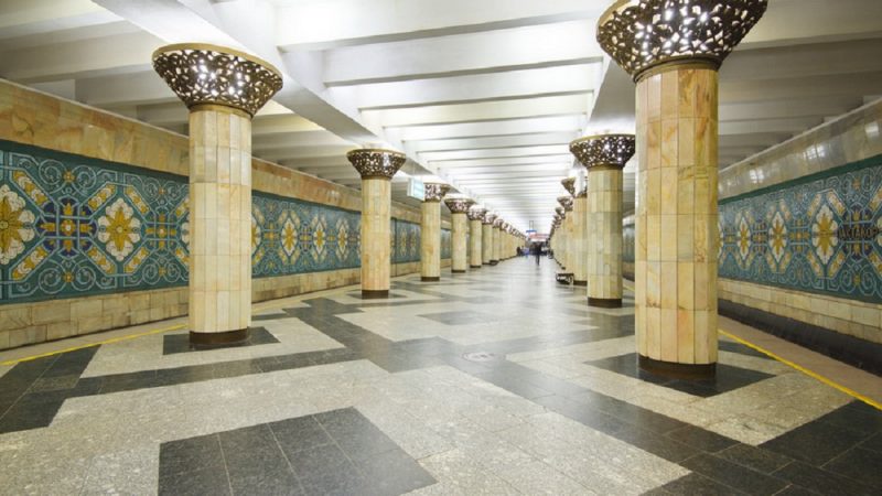 Taschkent, Metrostation mit Mosaikgestaltung der Brüder Jarsky (Bild: валентин паршин, CC0 1.0, 2020)